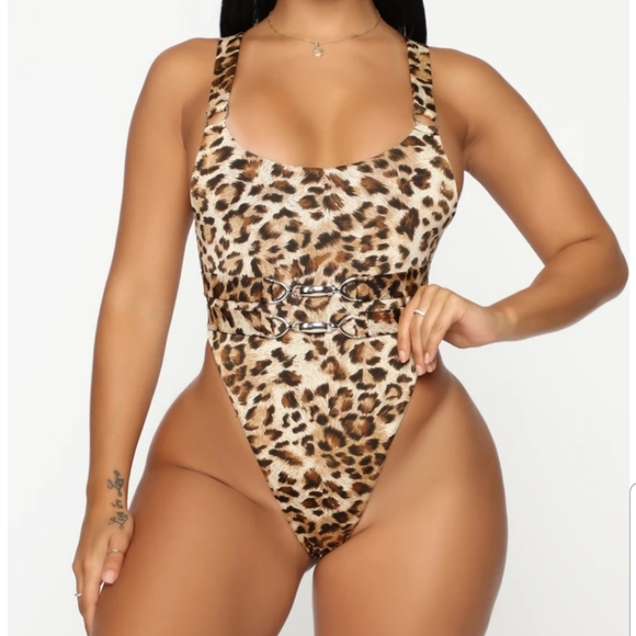 Brand new fashion nova one piece bathing suit